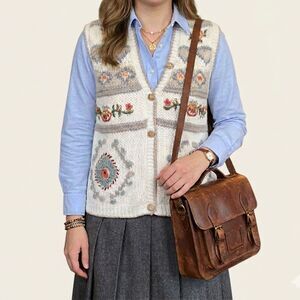 Vintage Hand Knit Floral Sweater Vest Size Medium Boho Grannycore Cottagecore